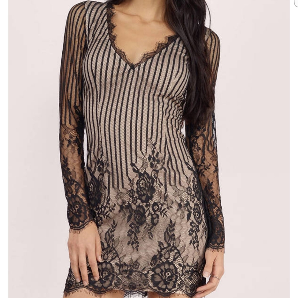 😍😍Black and nude dress with lace overlay